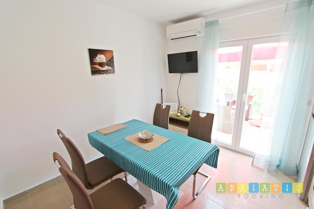 Superba Apartment Murter